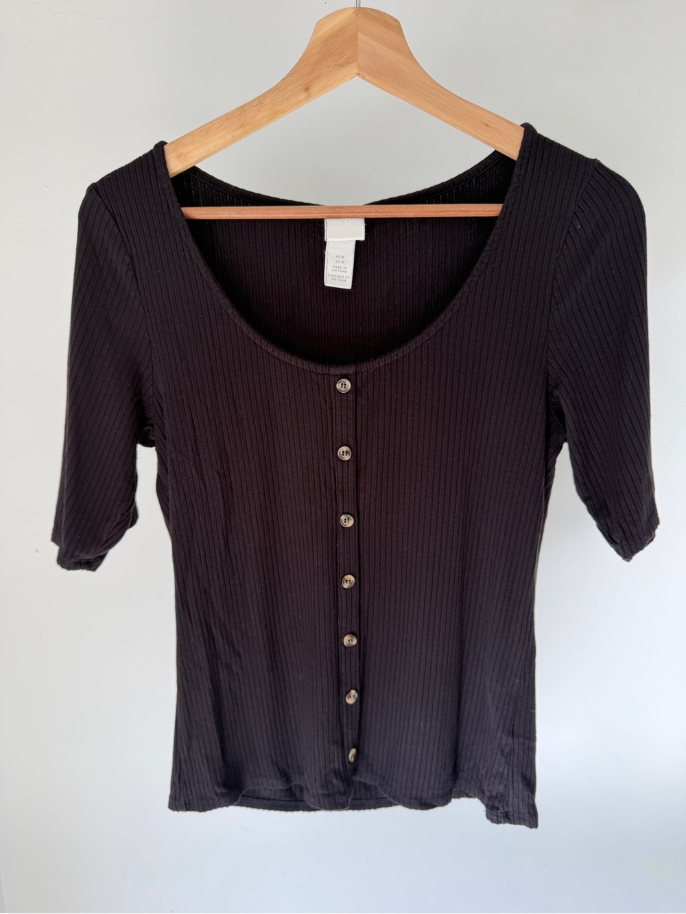 H&M Black Ribbed Button-Front Scoop Neck Top Medium